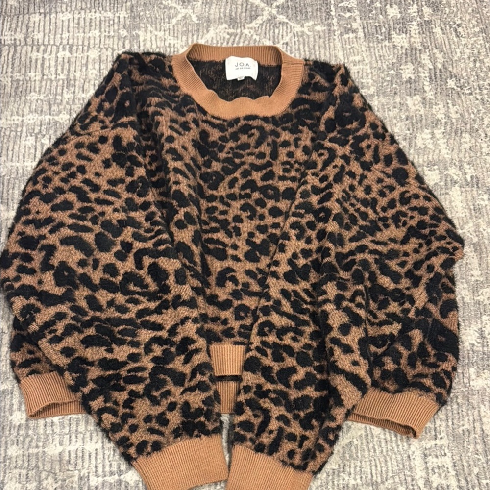 J.O.A. Women's Leopard Print Sweater - Black and Brown